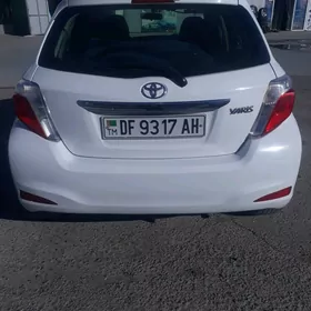 Toyota Yaris 2012