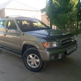 Nissan Pathfinder 2001