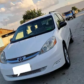 Toyota Sienna 2009