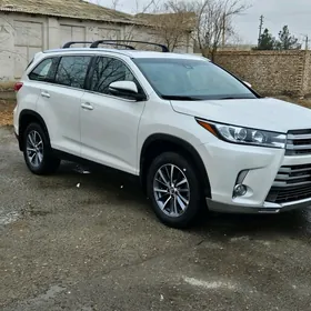 Toyota Highlander 2019