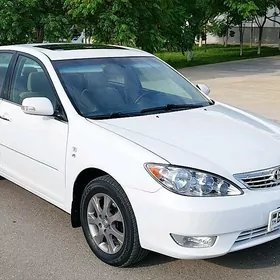 Toyota Camry 2005