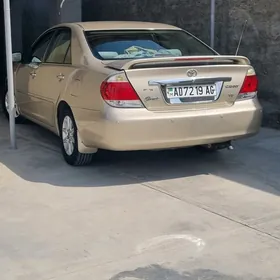 Toyota Camry 2004