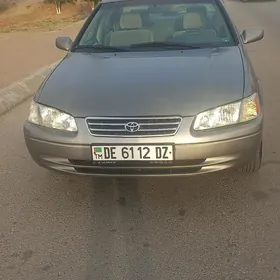 Toyota Camry 1998