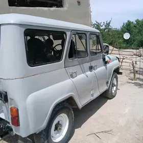 UAZ 469 2000