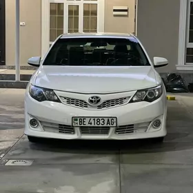 Toyota Camry 2012