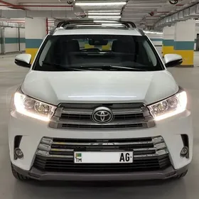 Toyota Highlander 2019