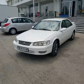 Toyota Camry 1998