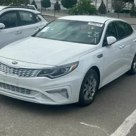 Kia Optima 2020