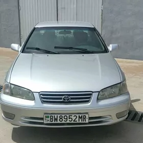 Toyota Camry 2000