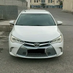 Toyota Camry 2017