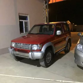 Mitsubishi Pajero 1994