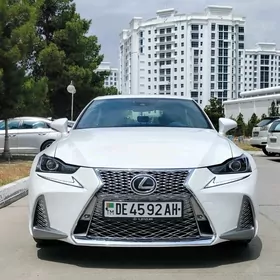 Lexus IS 350 2019
