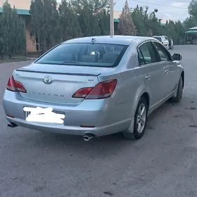 Toyota Avalon 2005