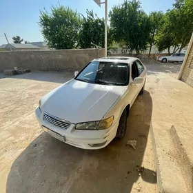 Toyota Camry 2000