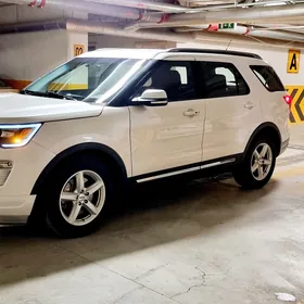 Ford Explorer 2019