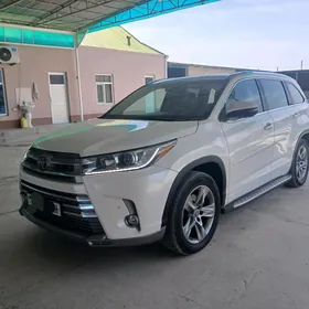 Toyota Highlander 2019