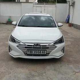 Hyundai Elantra 2020