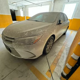 Toyota Camry 2017