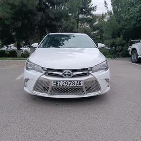 Toyota Camry 2017