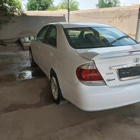 Toyota Camry 2004