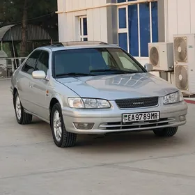 Toyota Camry 2000