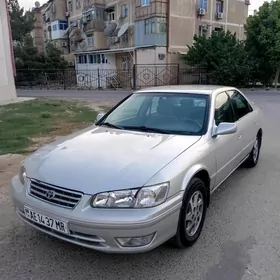 Toyota Camry 2000