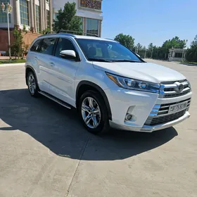 Toyota Highlander 2018