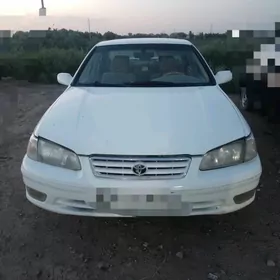 Toyota Camry 1998