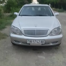 Mercedes-Benz S-Class 2000