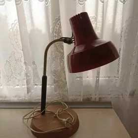 настольная лампа