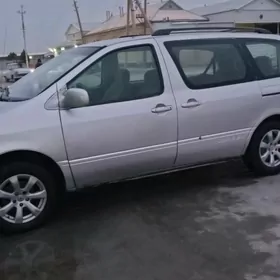 Toyota Sienna 2001