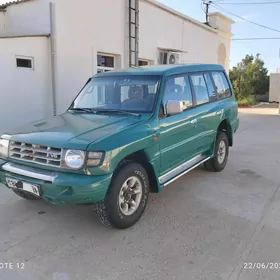 Mitsubishi Pajero 1998