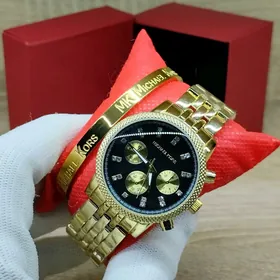 Michael Kors sagat часы