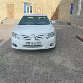 Toyota Camry 2010