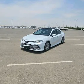 Toyota Camry 2018