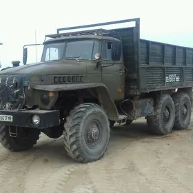 Ural 4320 1980