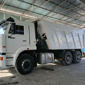 Kamaz 6520 2015