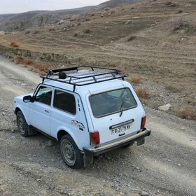 Lada Niva 2011