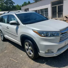 Toyota Highlander 2016