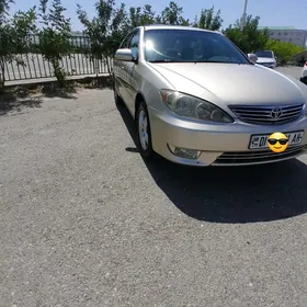 Toyota Camry 2004