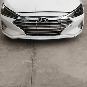 Hyundai Elantra 2020