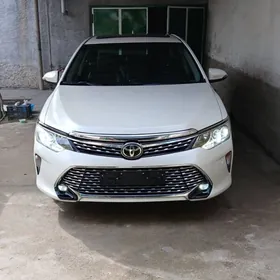 Toyota Camry 2016