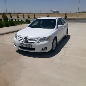 Toyota Camry 2010