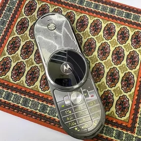 Motorola Aura