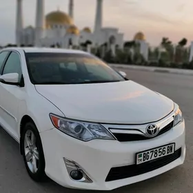 Toyota Camry 2012