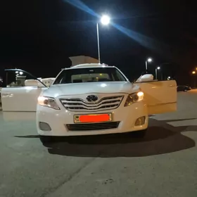 Toyota Camry 2011