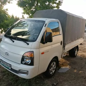 Hyundai H100 2013