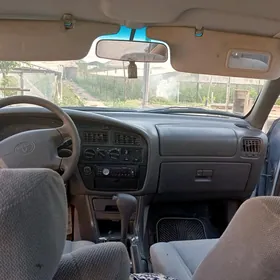 Toyota Camry 1996