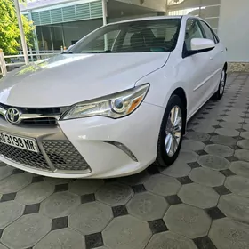 Toyota Camry 2016