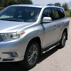 Toyota Highlander 2011